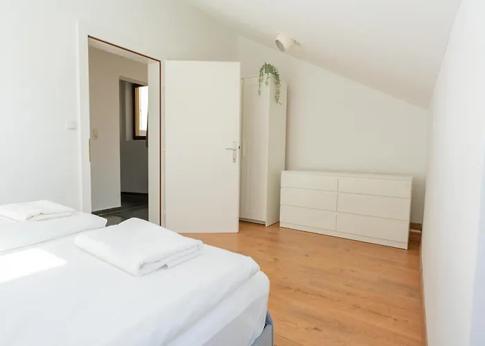 Luxury Penthouse - Augarten Apartmán